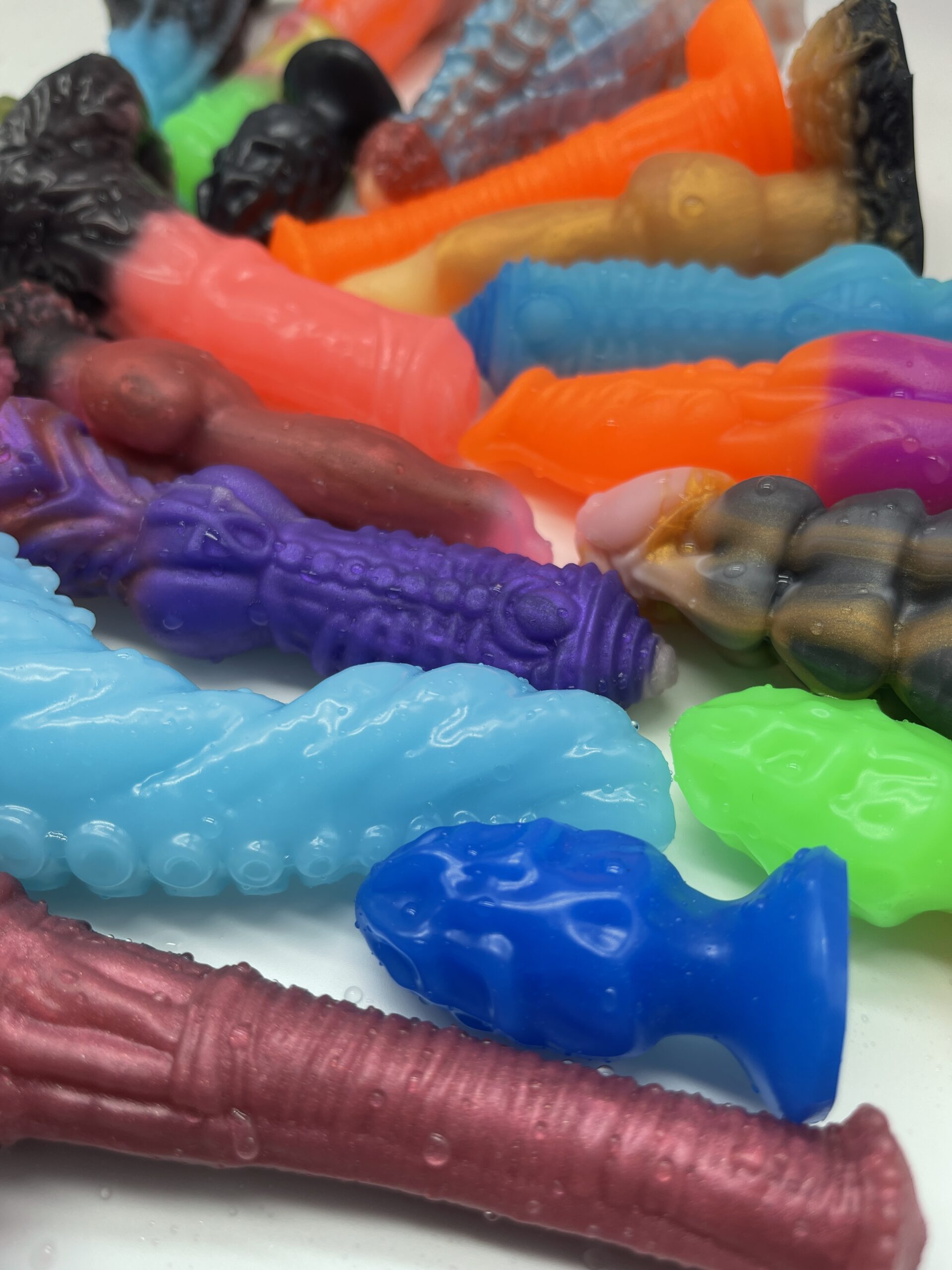 Minis - pack of 5 different mini models toy