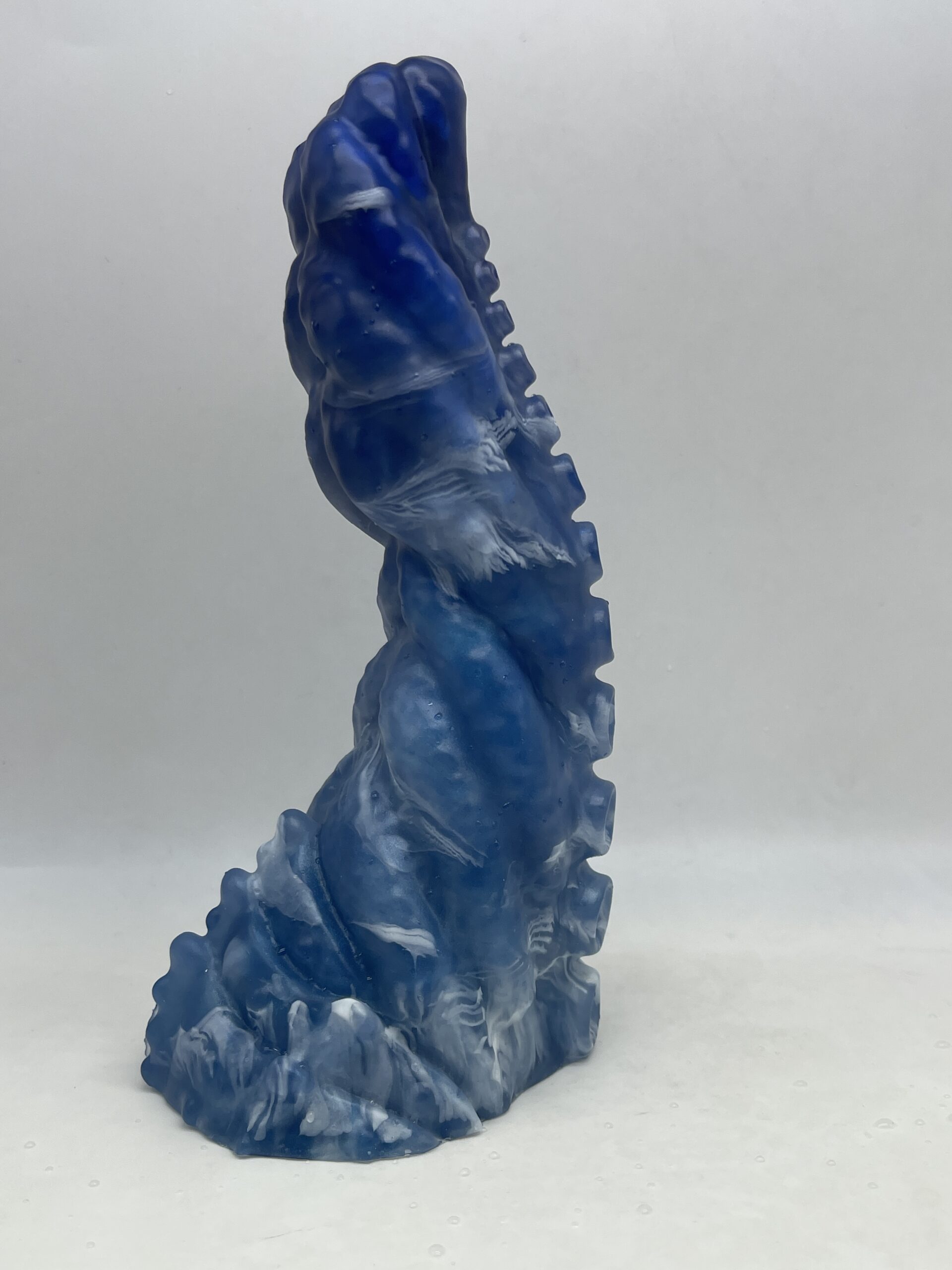 Sea Monster Levaina 7 inch NEAR CLEAR 00-31 soft firmness color HAWAIIAN WAVE with GLOW