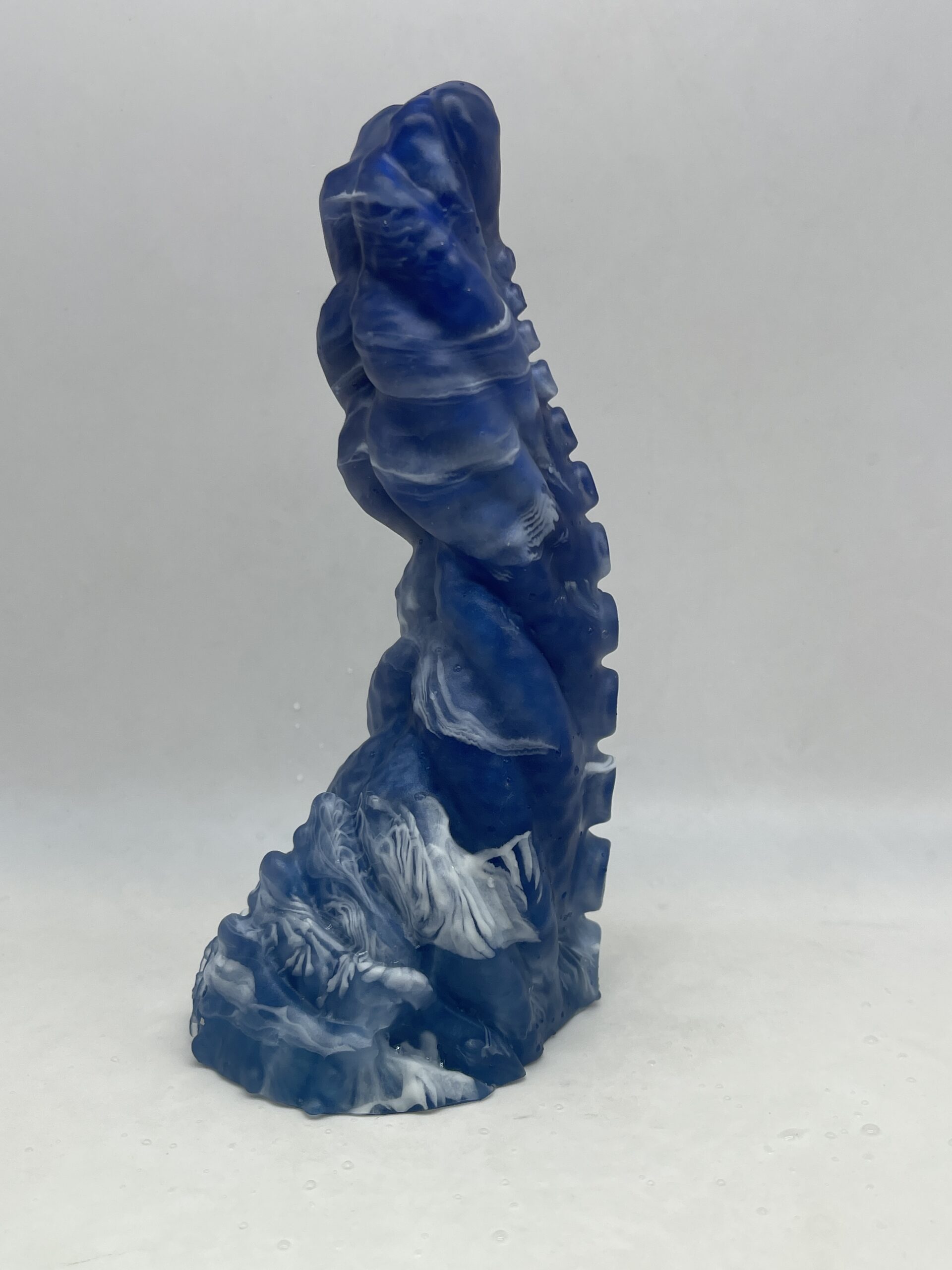 Sea Monster Levaina 7 inch NEAR CLEAR 00-31 soft firmness color HAWAIIAN WAVE with GLOW - Image 5