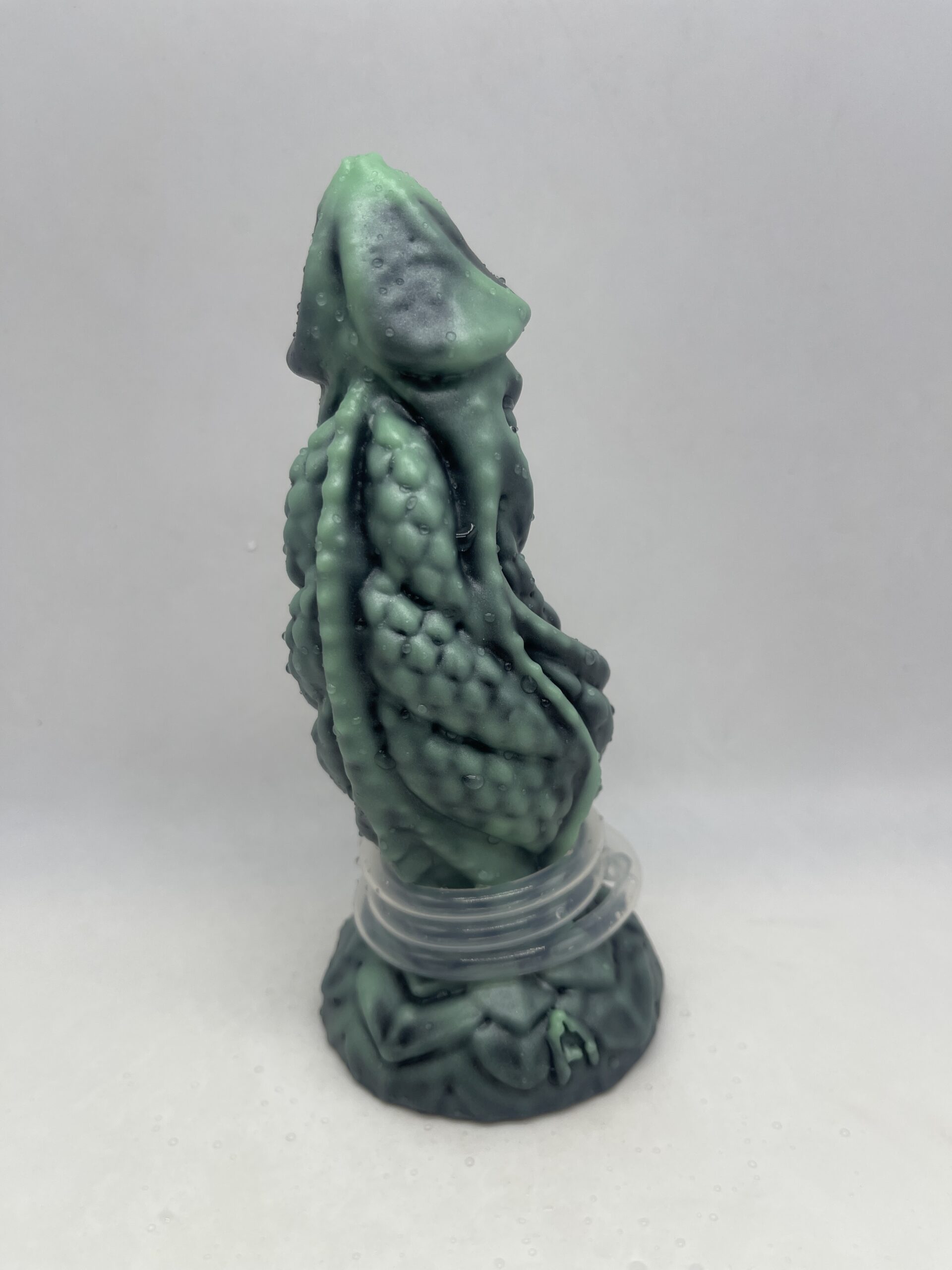 Dragon Grias 7 inch 00-30 shore soft firmness color SHINY GREEN with CUMTUBE