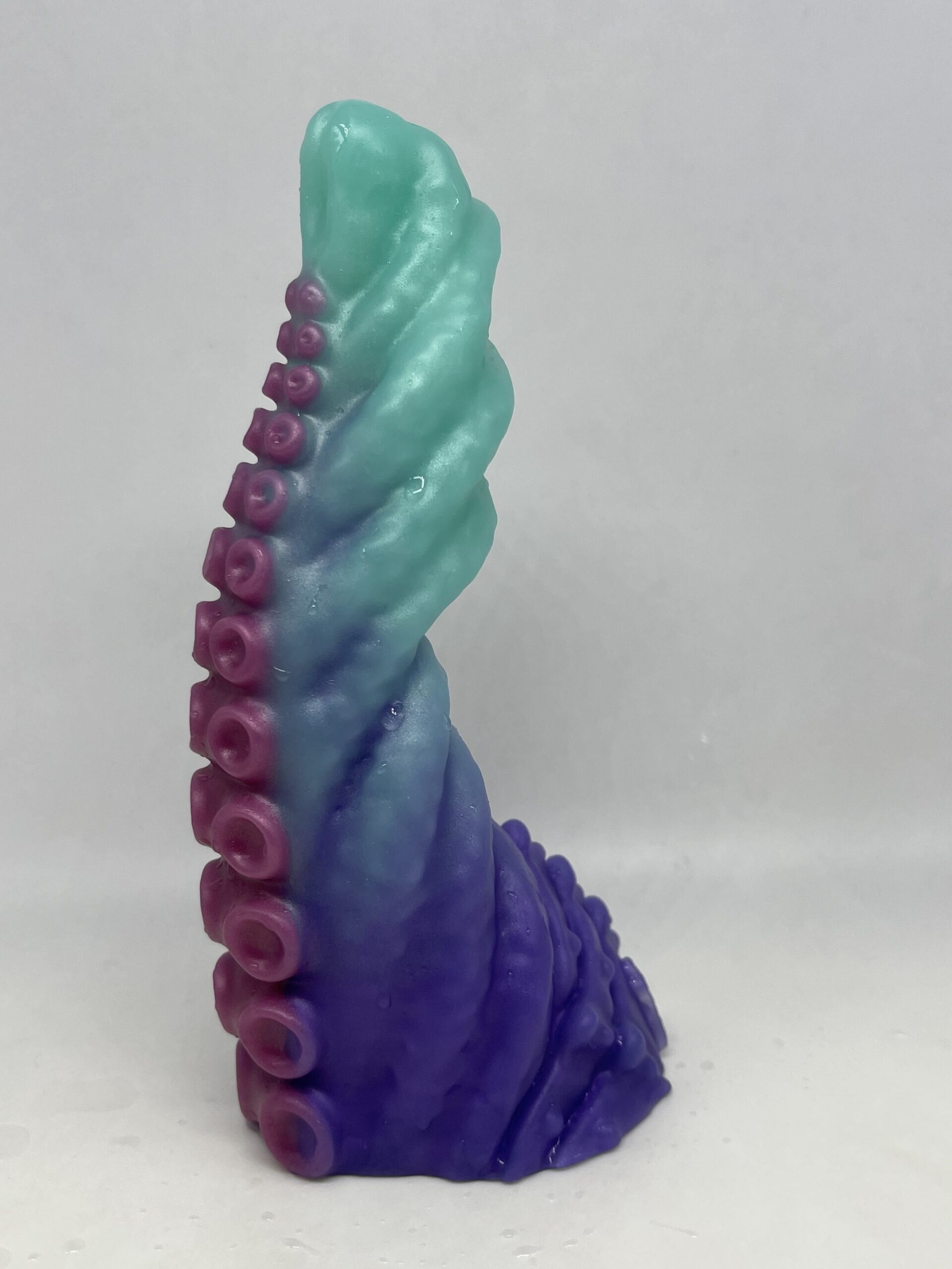 Sea Monster Levaina 7 inch 00-30 shore soft firmness color MERMAID DREAM - Image 3
